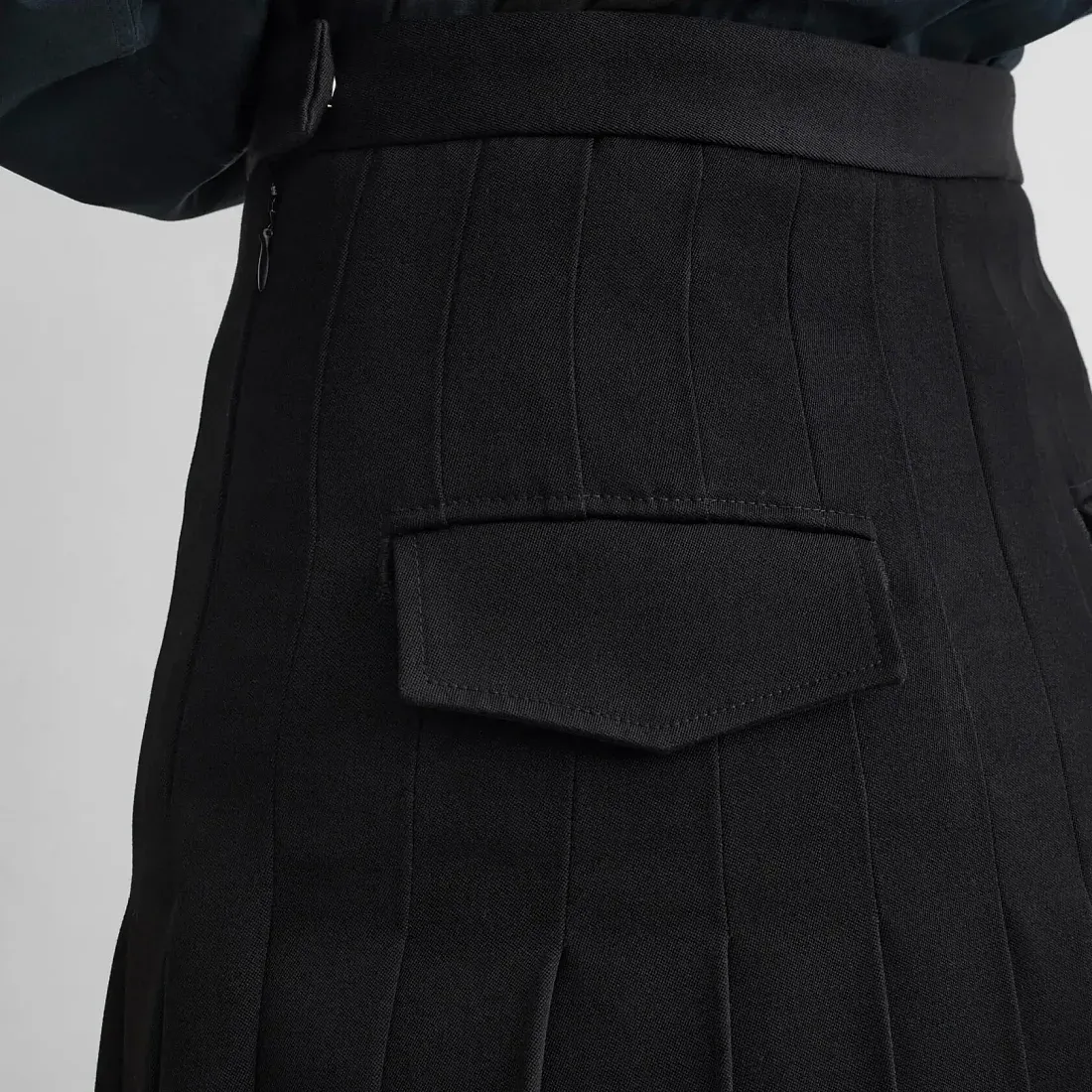 Phoebe Philo Плиссированная юбка в стиле униформы - фото 7