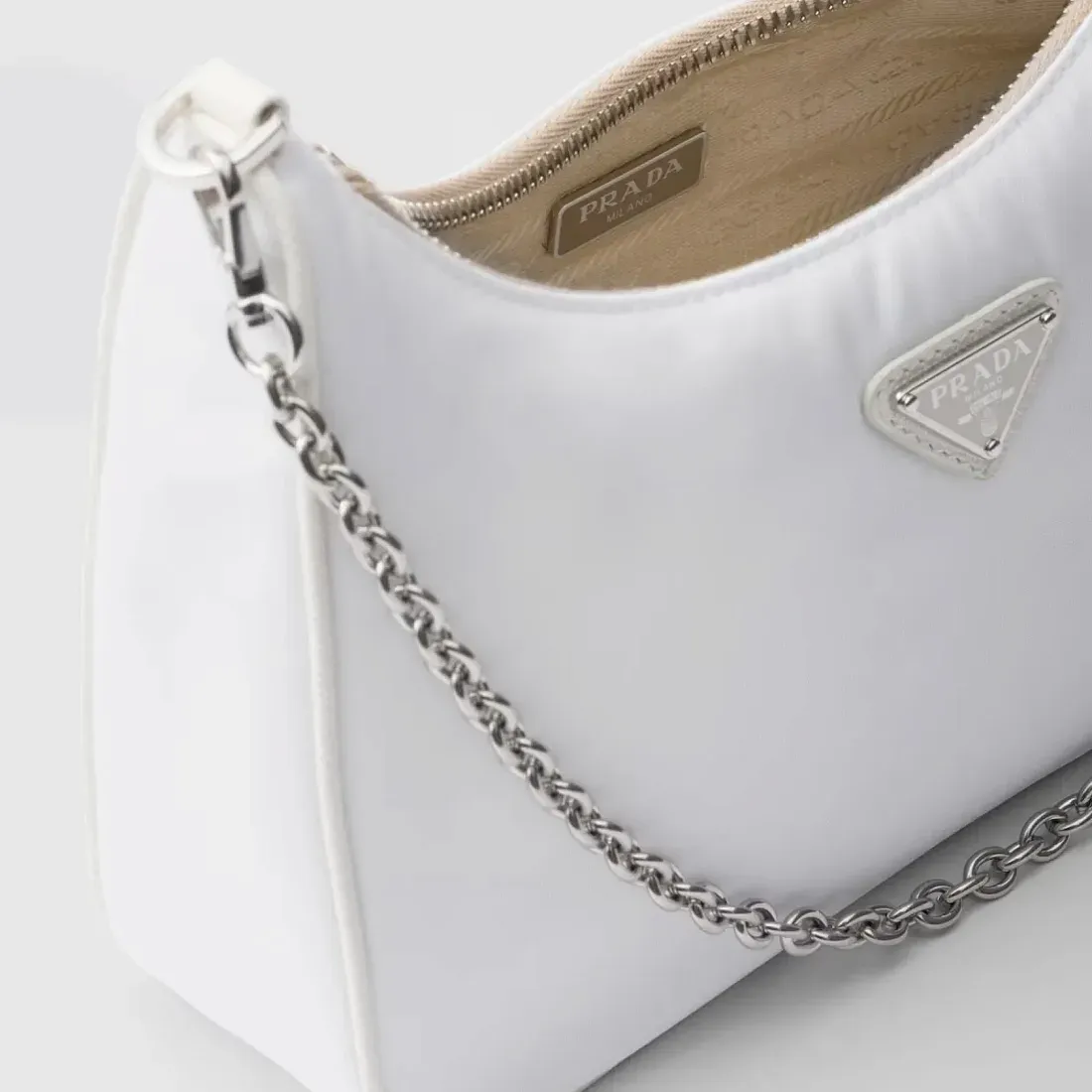 Prada Сумка Re-Edition 2005 из Re-Nylon White - фото 5