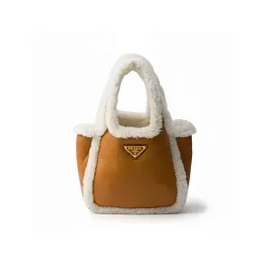 Prada Мини-сумка из овчины - фото 1