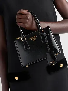 Prada Мини-сумка Galleria из лакированной сафьяновой кожи Black - фото 8