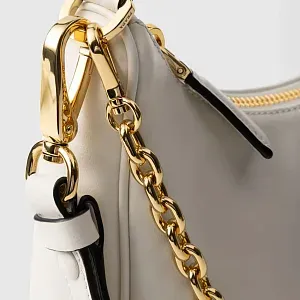 Prada Кожаная мини-сумка Re-Edition White - фото 5