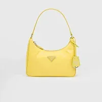 Prada Мини-сумка Re-Edition 2005 из Re-Nylon и сафьяновой кожи Citron Yellow - фото 1