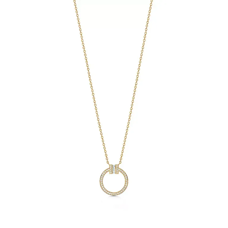 Подвеска Tiffany T Diamond Pendant a Baguette Diamond Yellow Gold - фото 1