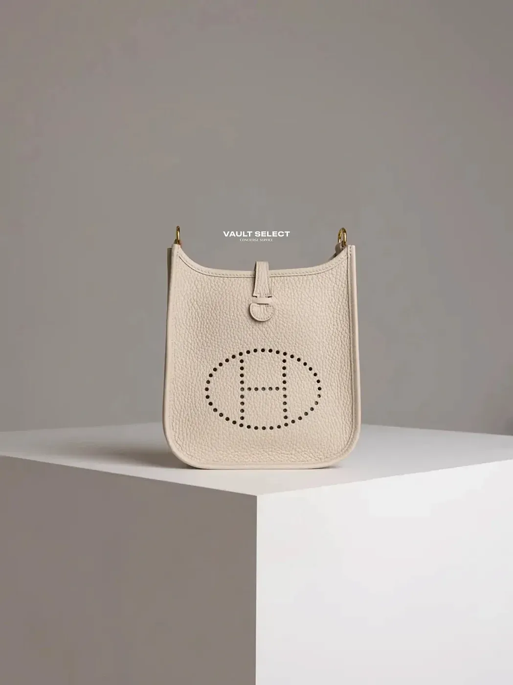 Hermès Сумка Evelyne 16 Beton Clemence Gold Hardware - фото 4