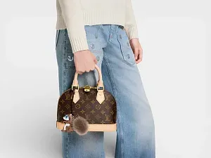 Louis Vuitton Брелок для сумки Furry Friend - фото 4