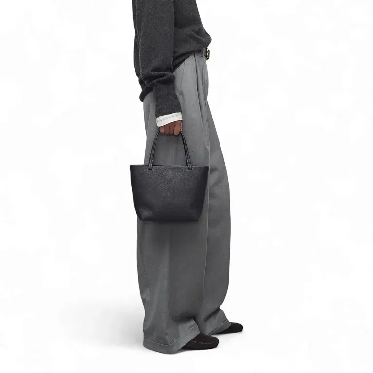 Сумка Small Park Tote Black из кожи The Row - фото 2