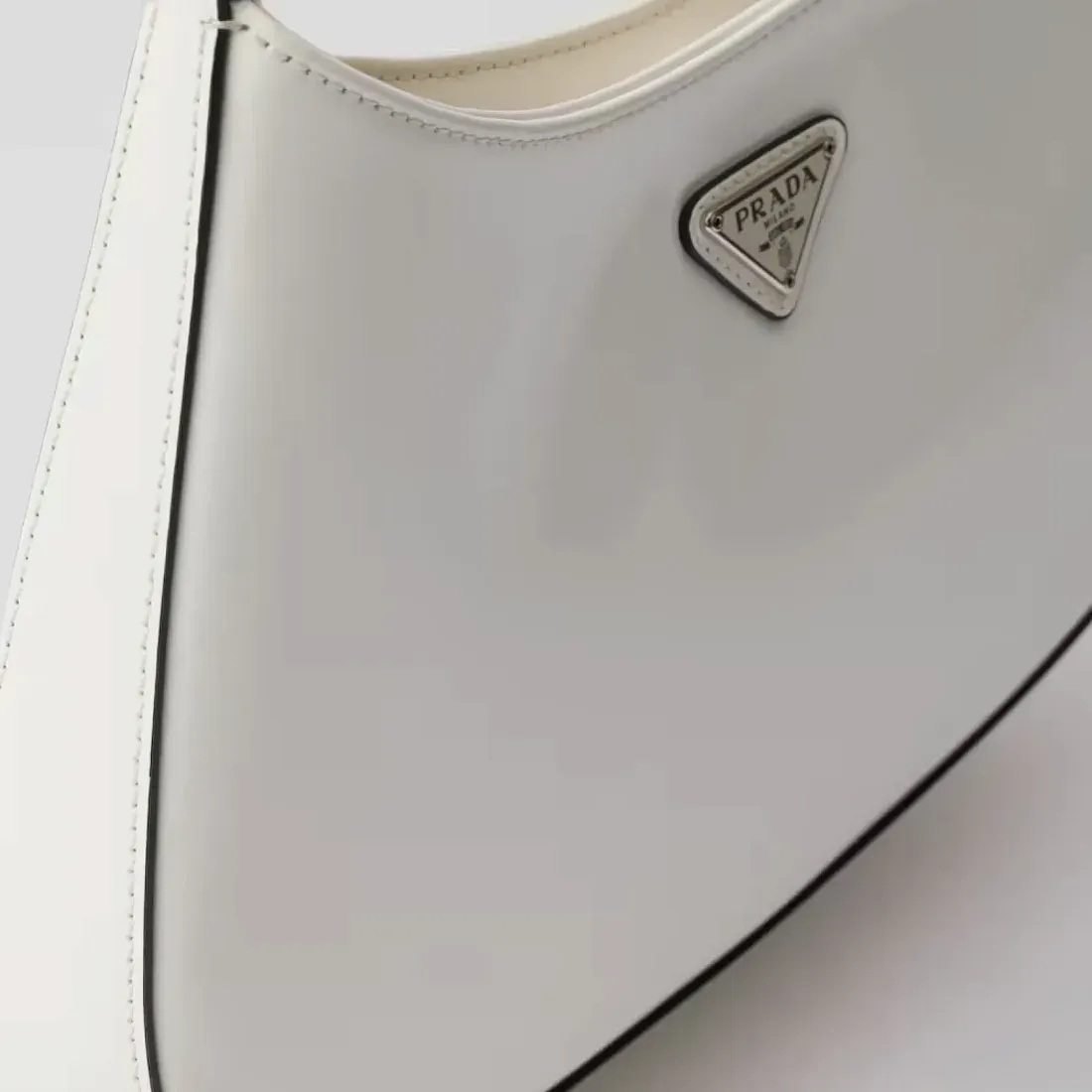 Prada Сумка Cleo из лакированной кожи White - фото 7