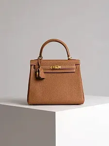 Hermès Сумка Kelly 25 Gold Togo Gold Hardware - фото 1