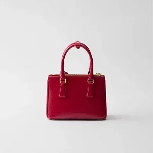 Prada Мини-сумка Galleria из лакированной сафьяновой кожи Cherry Red - фото 4