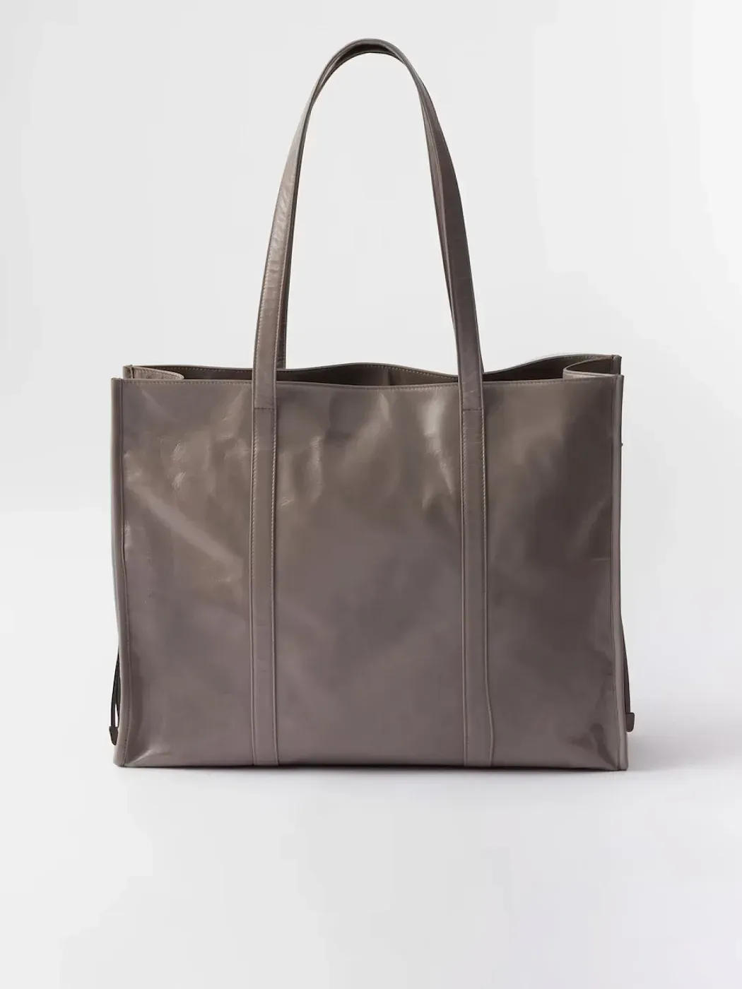 Prada Большая кожаная сумка-тоут Pewter - фото 4