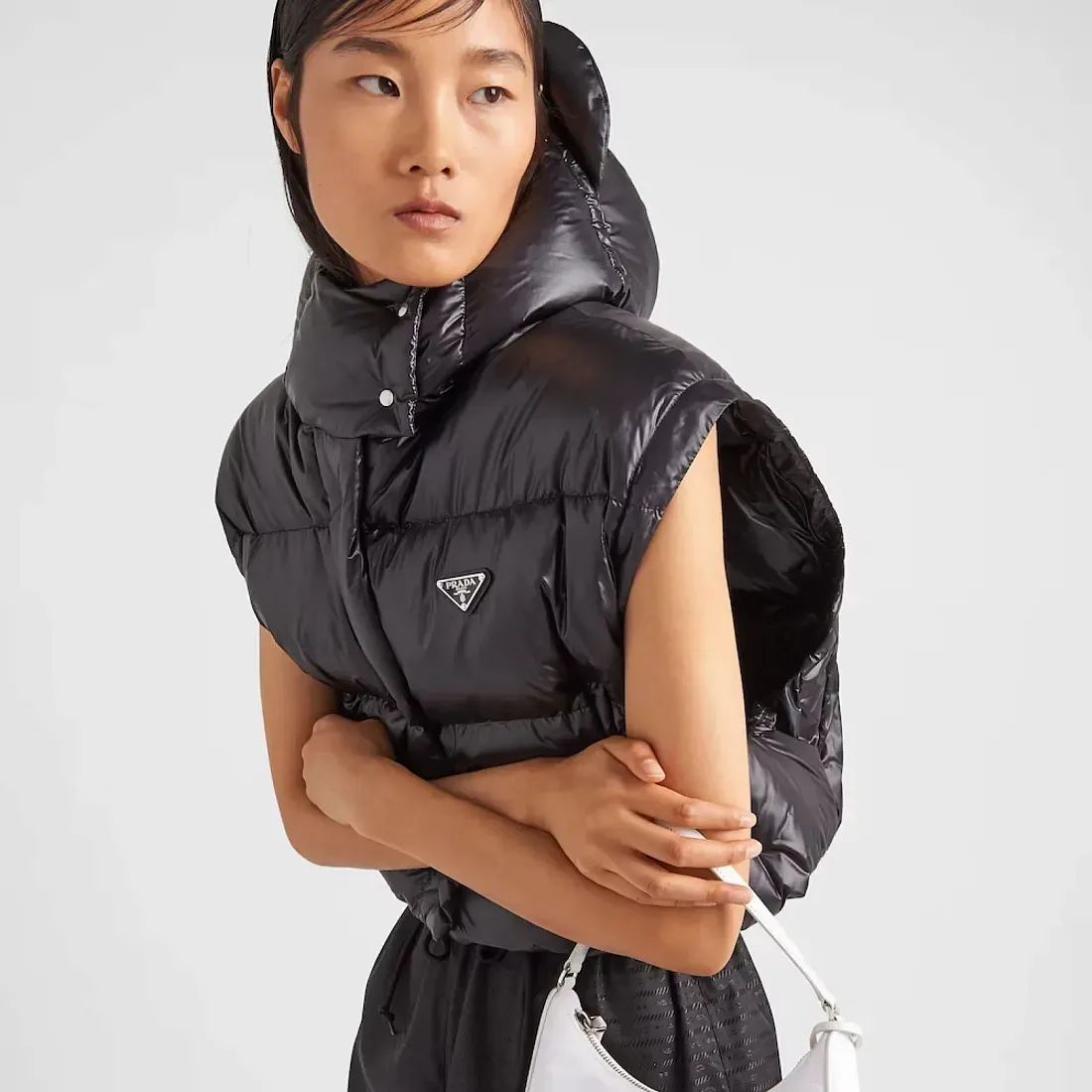 Prada Укороченный пуховик-трансформер из Re-Nylon - фото 5