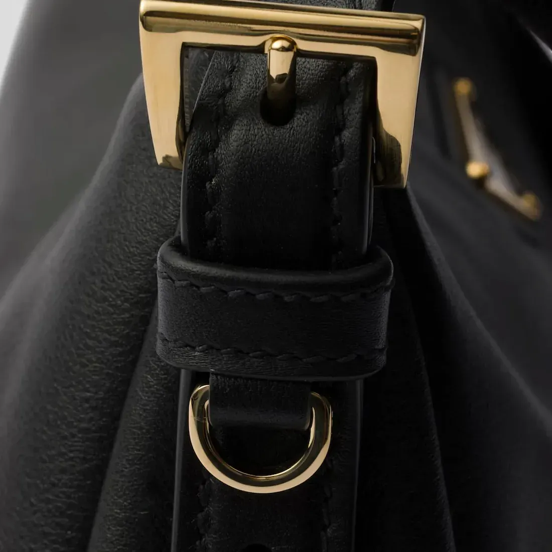 Prada Сумка на плечо Aimee Medium из кожи Black - фото 3