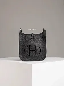 Hermès Сумка Evelyne 16 Black Clemence Palladium Hardware - фото 1