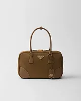 Prada Re-Edition 1978 средняя сумка из нейлона Re-Nylon и кожи Saffiano с двумя ручками Cork Beige - фото 1