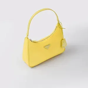 Prada Мини-сумка Re-Edition 2005 из Re-Nylon и сафьяновой кожи Citron Yellow - фото 3