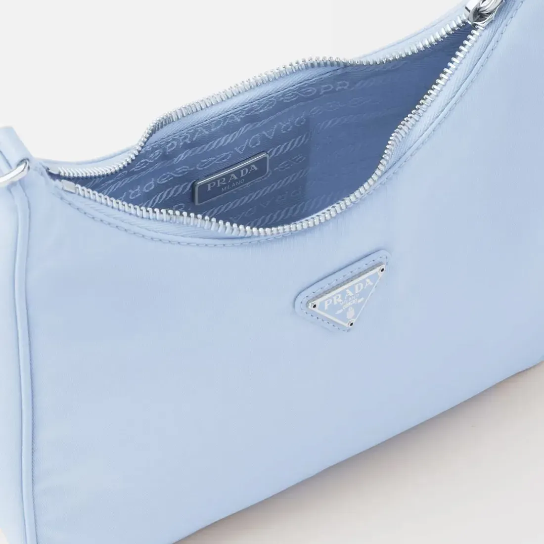 Prada Сумка Re-Edition 2005 из Re-Nylon Light Blue - фото 7