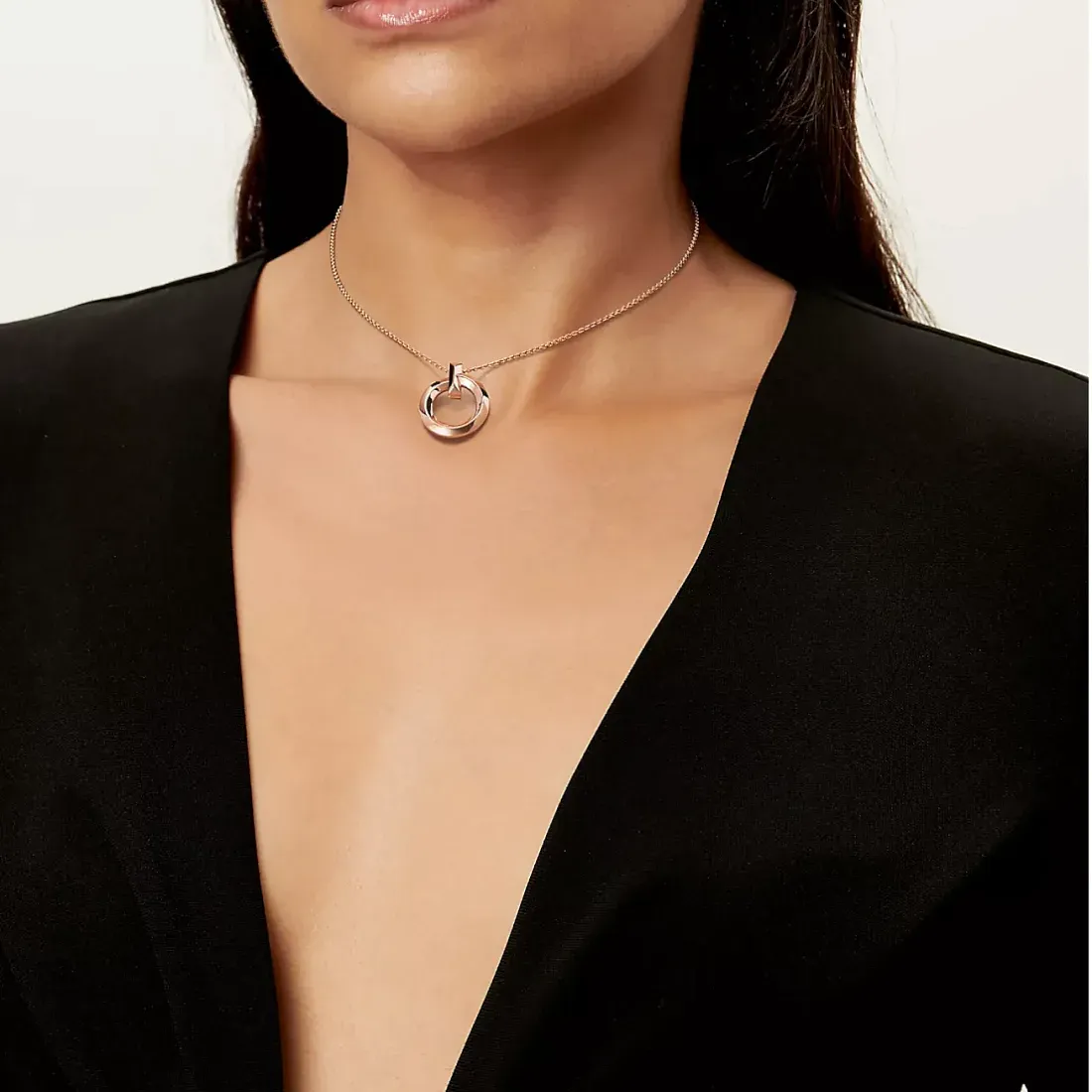 Tiffany & Co. Подвеска T T1 Circle Small Pendant in Rose Gold - фото 2