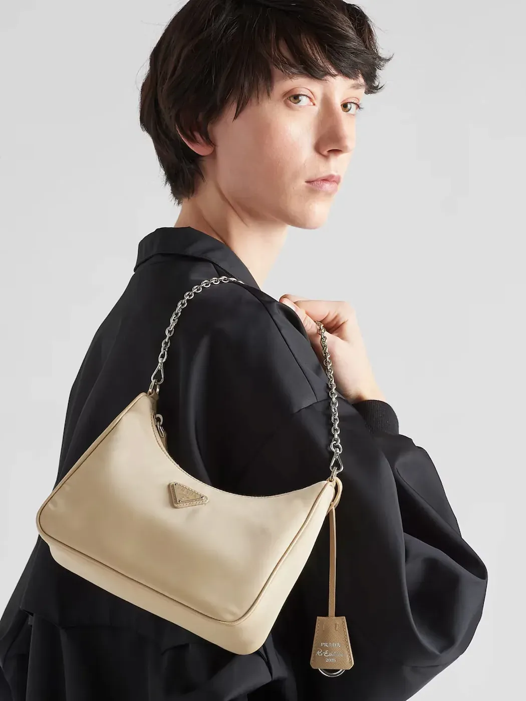 Prada Сумка Re-Edition 2005 из Re-Nylon Desert Beige - фото 6