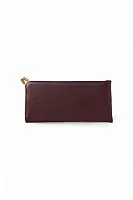 The Row Футляр для солнцезащитных очков Clasp Black из кожи Borgogna - фото 1