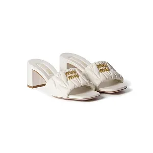Miu Miu Босоножки Matelasse White - фото 3