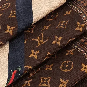 Louis Vuitton Платок-каре Time Trunk 90 - фото 3