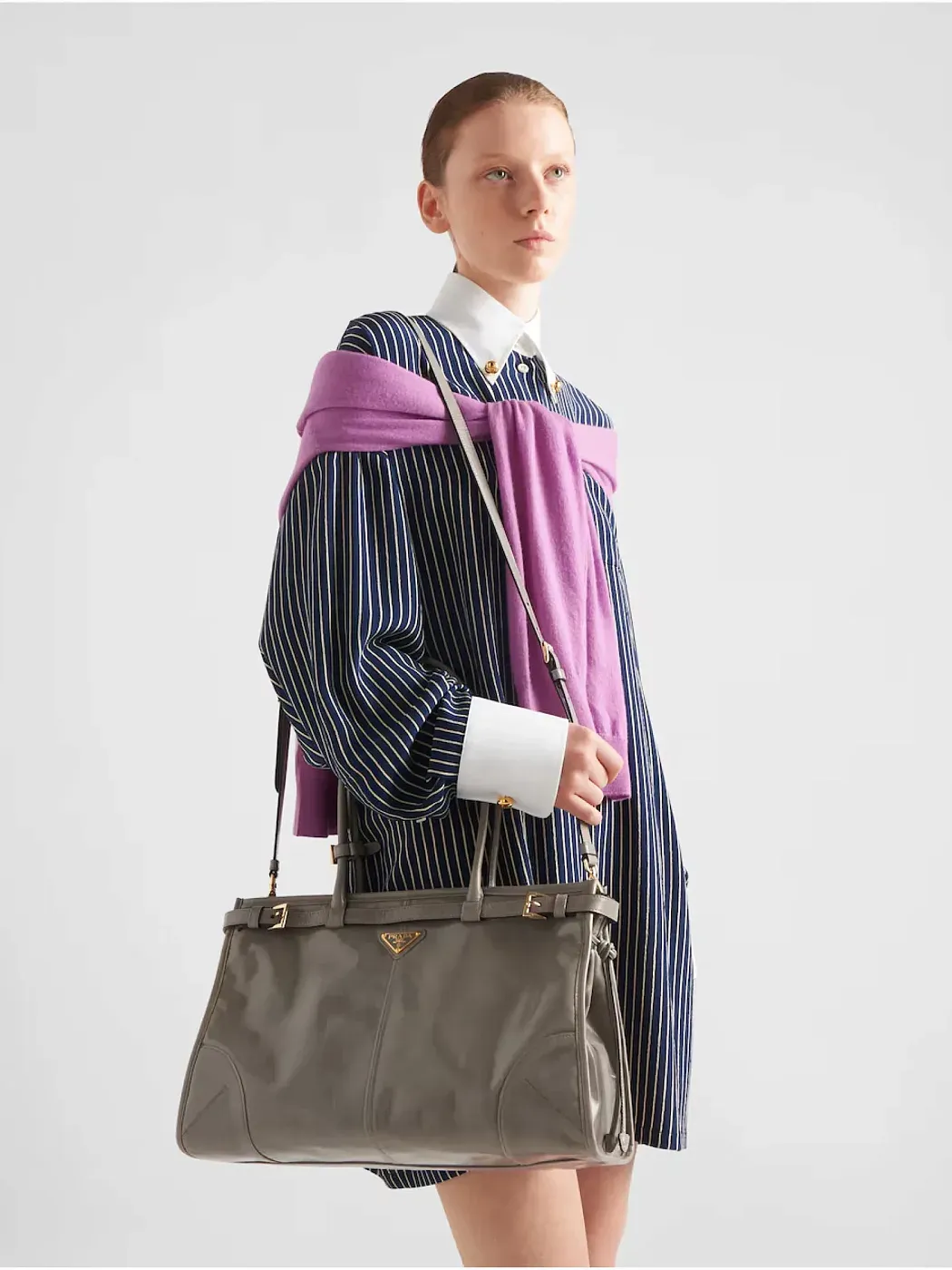Prada Большая кожаная сумка Pewter - фото 5