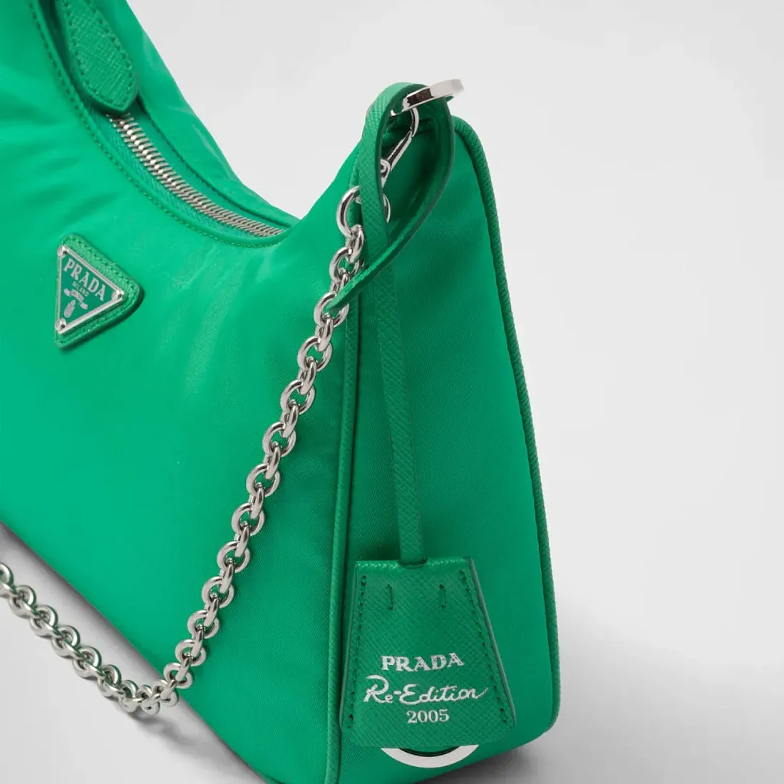 Prada Сумка Re-Edition 2005 из Re-Nylon Mint Green - фото 6