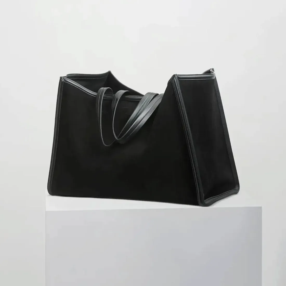 Phoebe Philo Сумка XL Cabas Black Suede - фото 3