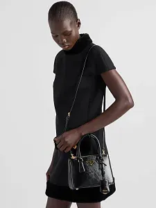 Prada Мини-сумка Galleria из лакированной сафьяновой кожи Black - фото 5