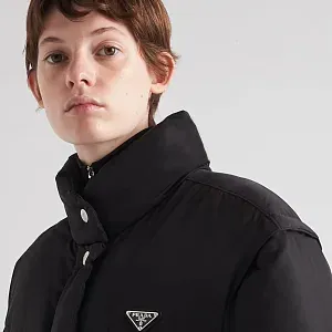 Prada Пуховик из Re-Nylon - фото 3