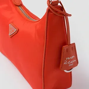 Prada Мини-сумка Re-Edition 2005 из Re-Nylon и сафьяновой кожи Orange - фото 6