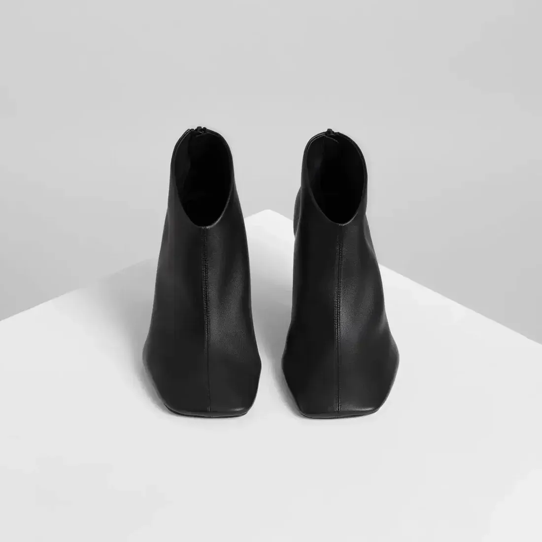 Phoebe Philo Мягкие ботильоны 90 Black - фото 2