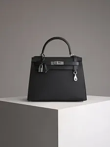 Hermès Cумка Kelly Sellier 28 Black Epsom Palladium Hardware - фото 1