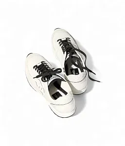Chanel Кожаные кроссовки White/Black - фото 2