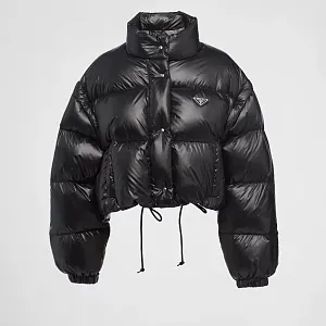 Prada Укороченный пуховик-трансформер из Re-Nylon Black - фото 1