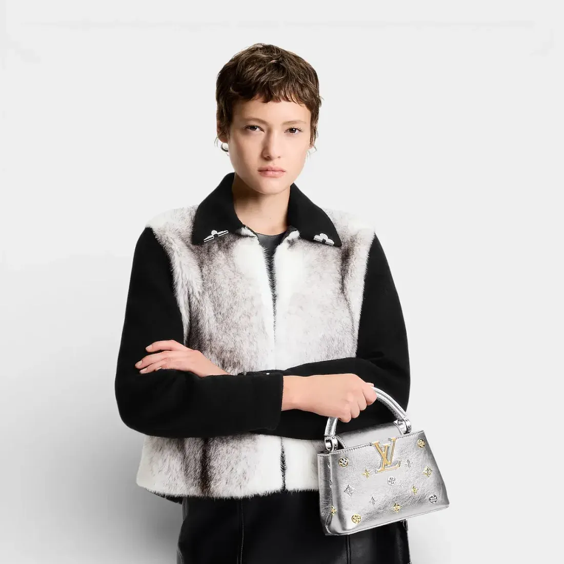 Louis Vuitton Мини-сумочка Capucines - фото 6