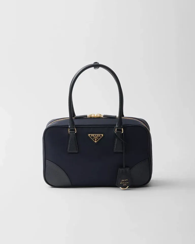Prada Re-Edition 1978 средняя сумка из нейлона Re-Nylon и кожи Saffiano с двумя ручками Navy - фото 1
