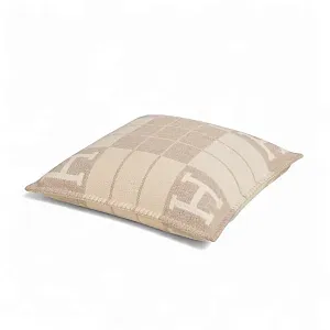 Hermès Подушка Avalon 52 см Coco Camomille - фото 3
