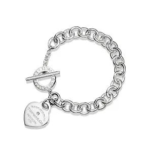 Tiffany & Co. Браслет Heart-shaped plaque bracelet in 925 sterling silver and diamond Medium - фото 1