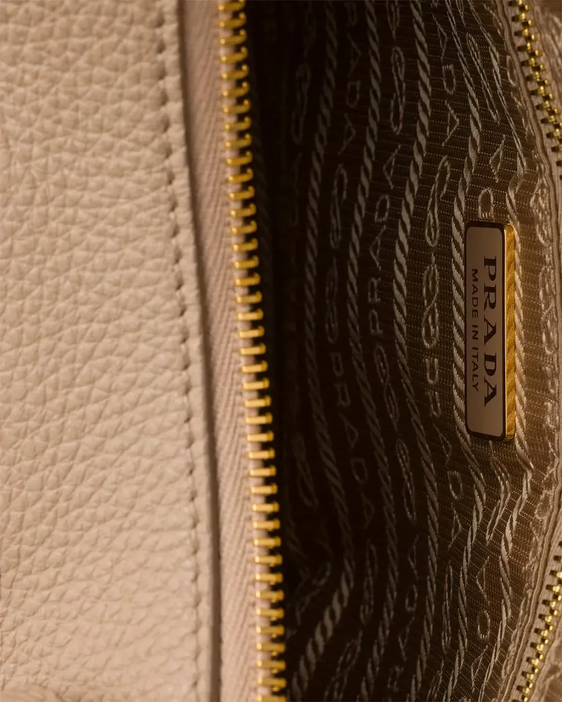 Prada Сумка Leather mini - фото 4