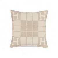 Hermès Подушка Avalon 52 см Coco Camomille - фото 1