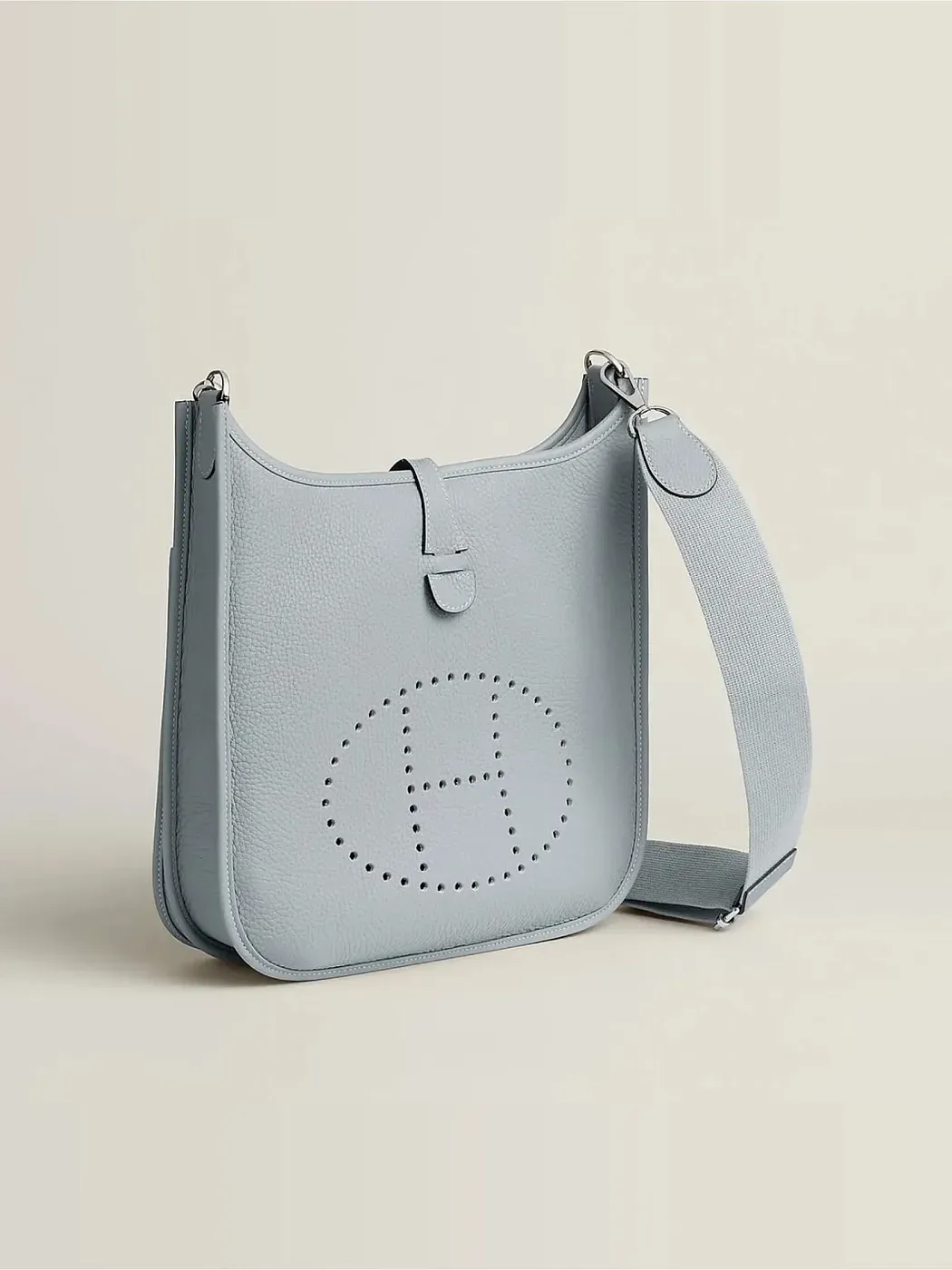 Hermès Сумка Evelyne 29 Bleu Glacier Clemence Palladium Hardware - фото 2