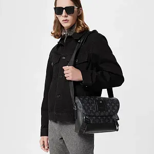 Louis Vuitton Мессенджер Voyager PM - фото 3