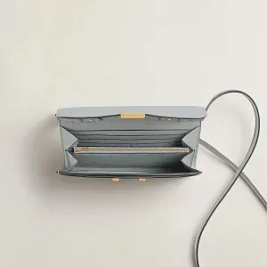 Hermès Кошелек Constance To Go Bleu Glacier Gris Pale Epsom Cordage Strap - фото 3