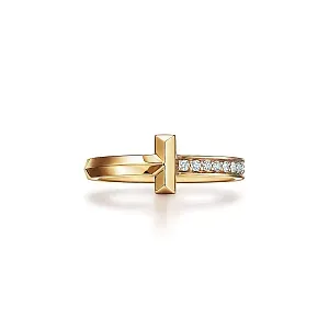 Tiffany & Co. Кольцо T T1 Ring with Diamonds Yellow Gold - фото 1