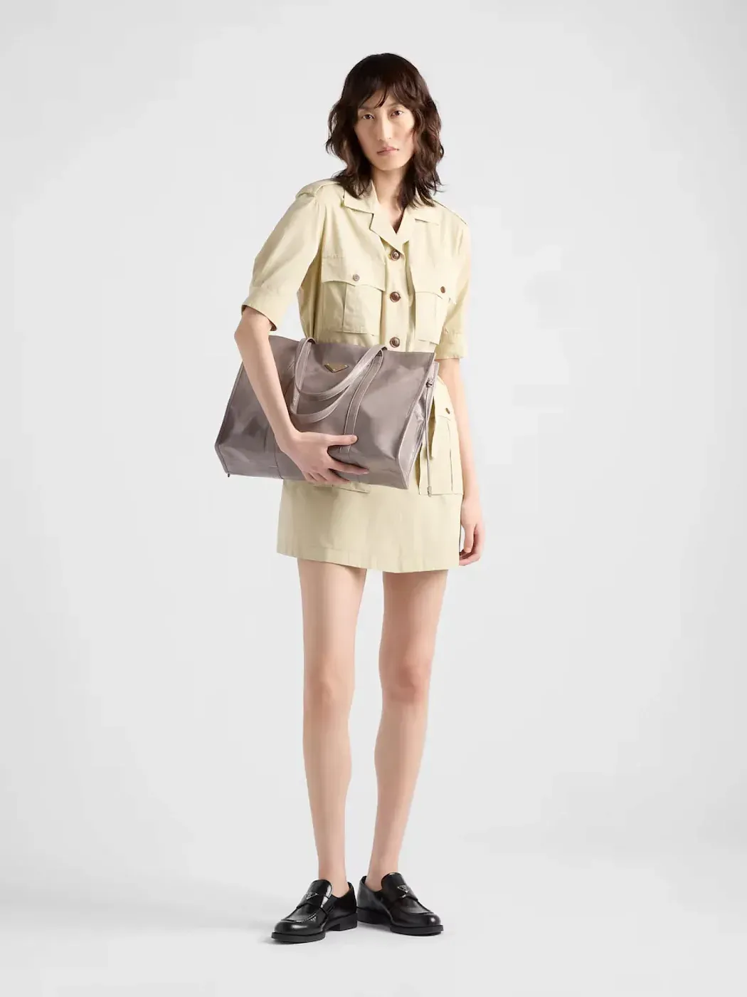 Prada Большая кожаная сумка-тоут Pewter - фото 2