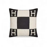 Hermès Подушка Avalon 70 см Ecru / Gris Fonce - фото 1