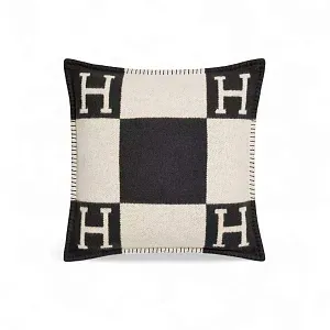 Hermès Подушка Avalon 70 см Ecru / Gris Fonce - фото 1