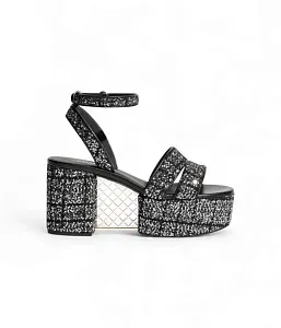Chanel Твидовые сандалии White / Black - фото 4
