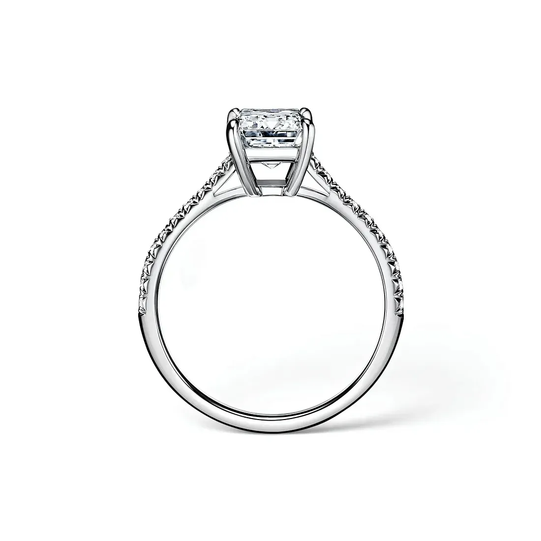 Tiffany & Co. Помолвочное кольцо Novo Emerald-cut Engagement Ring with a Pave Diamond Platinum Band - фото 5